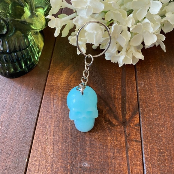 Handmade Resin Milky Light Blue Skull 3” Keychain Gothic Backpack Bag Charm NEW - Picture 1 of 8